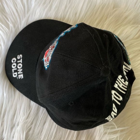 Vintage Stone Cold Steve Austin Bad To the Bonz Snapback Hat OSFA 90s 1998 WWF - Picture 3 of 10